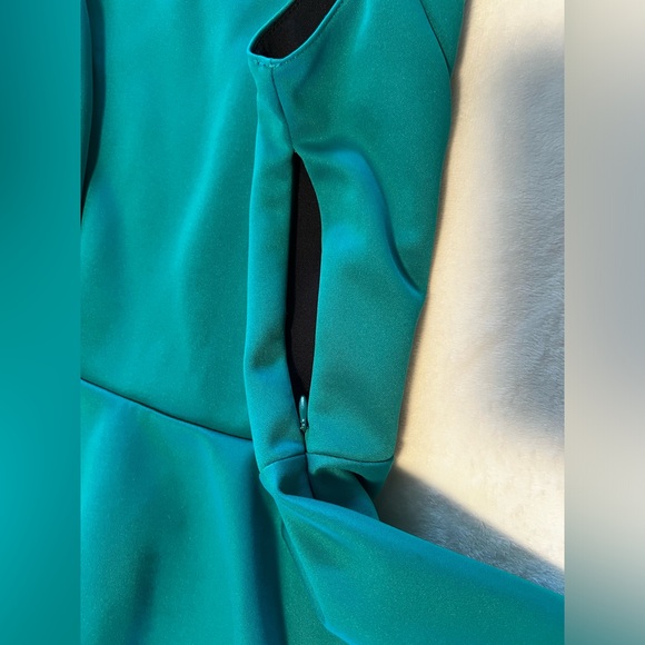 Green peplum top - Picture 6 of 13